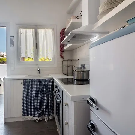 Apartment Maison Triantatria Plaka (Milos)