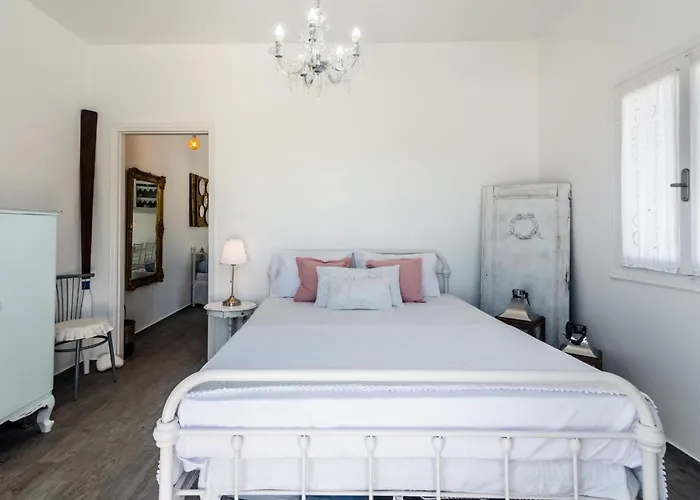 Apartament Maison Triantatria *