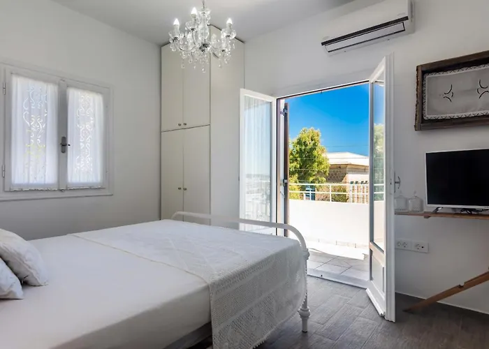 Apartament Maison Triantatria *