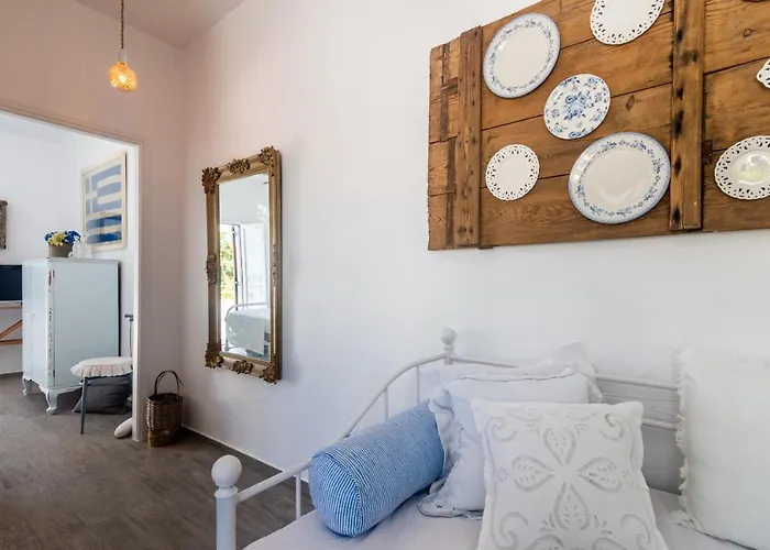 Maison Triantatria *