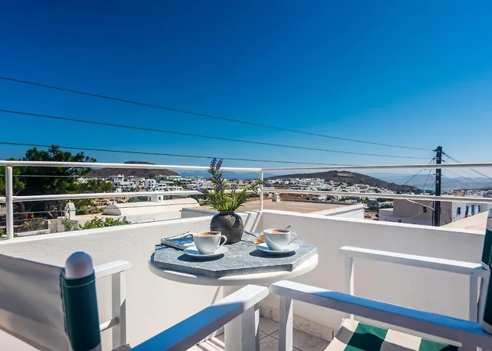 Maison Triantatria Plaka (Milos)