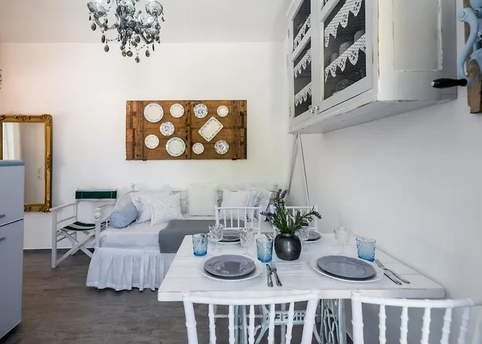 Maison Triantatria Lägenhet *